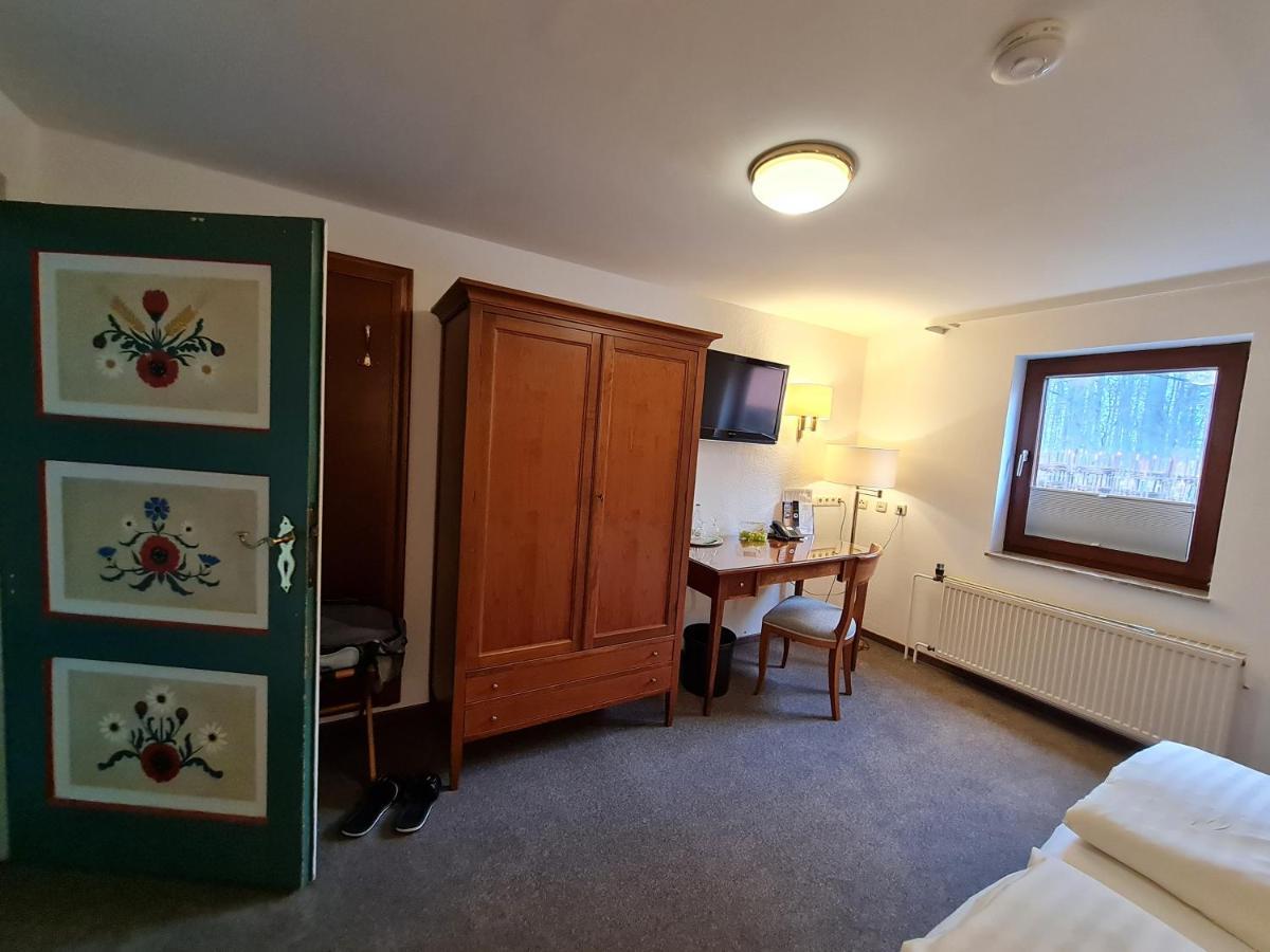 Hotel Waldquelle - Baumhaushotel 아르젠 외부 사진