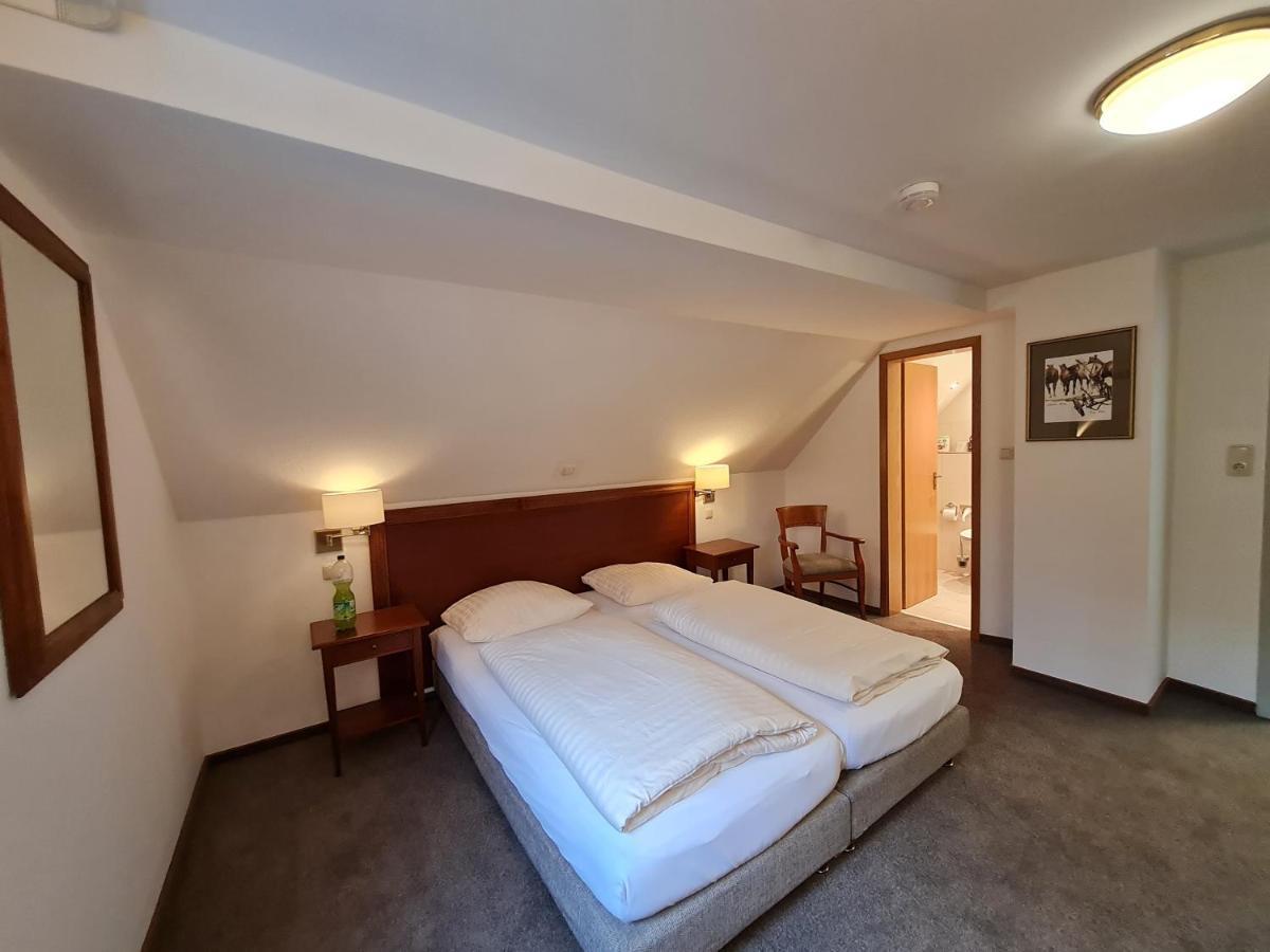 Hotel Waldquelle - Baumhaushotel 아르젠 외부 사진