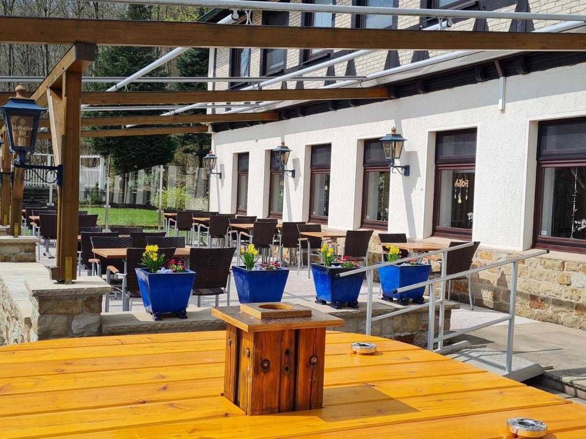 Hotel Waldquelle - Baumhaushotel 아르젠 외부 사진