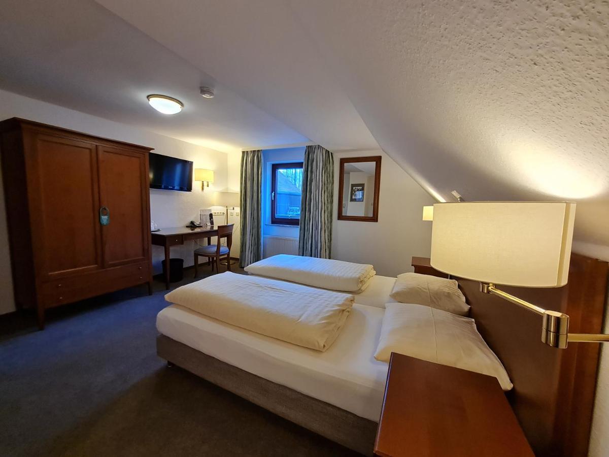 Hotel Waldquelle - Baumhaushotel 아르젠 외부 사진