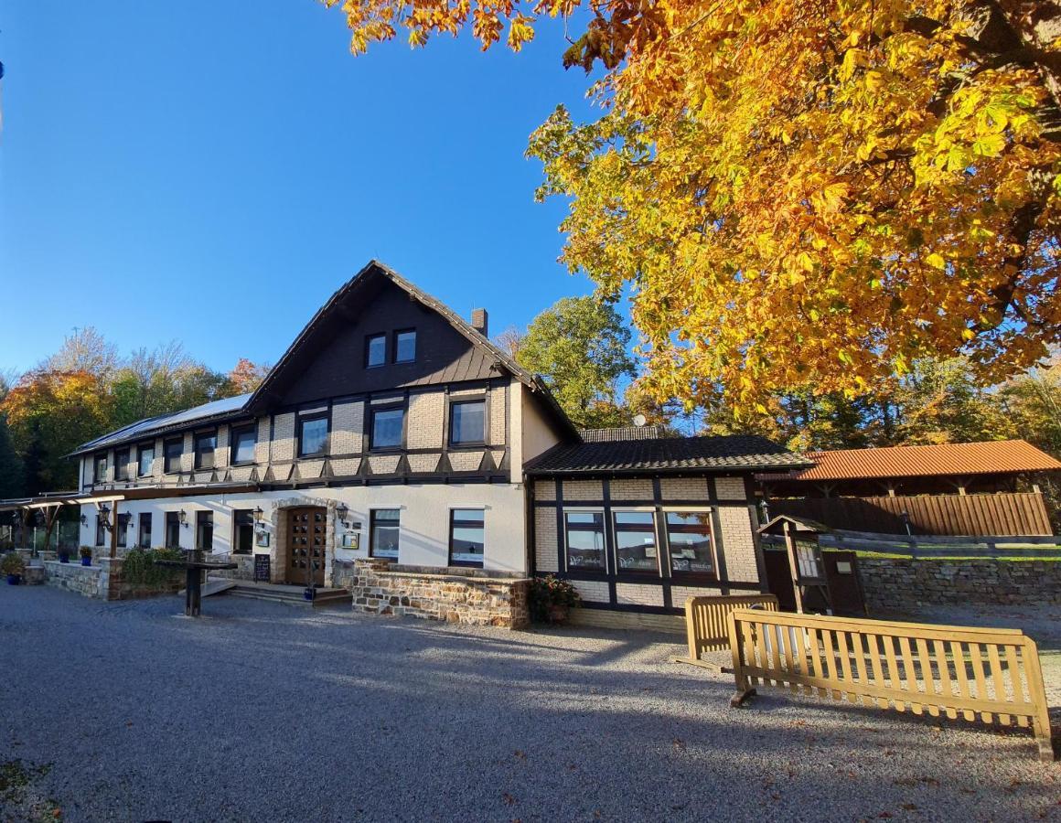 Hotel Waldquelle - Baumhaushotel 아르젠 외부 사진