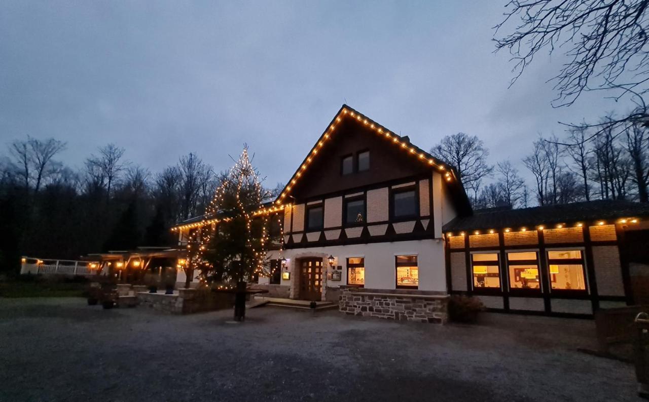 Hotel Waldquelle - Baumhaushotel 아르젠 외부 사진